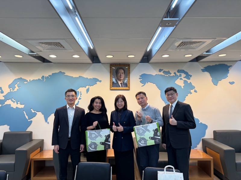 橫濱中華學院高中部師生來臺畢業旅行 拜會僑委會交流熱絡 橫濱中華學院高中部師生來臺畢業旅行 拜會僑委會交流熱絡