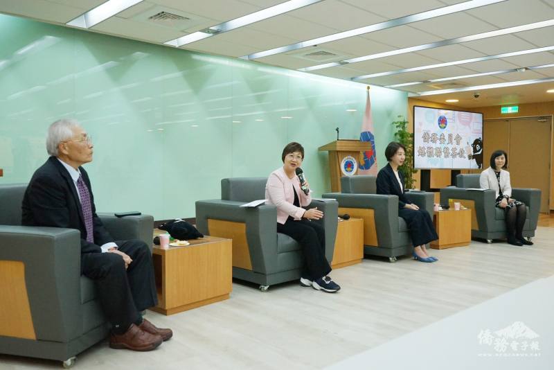 僑委會新春媒體茶敘 委員長徐佳青宣布新團隊到位 揭櫫今年僑務施政主軸 僑委會新春媒體茶敘 委員長徐佳青宣布新團隊到位 揭櫫今年僑務施政主軸