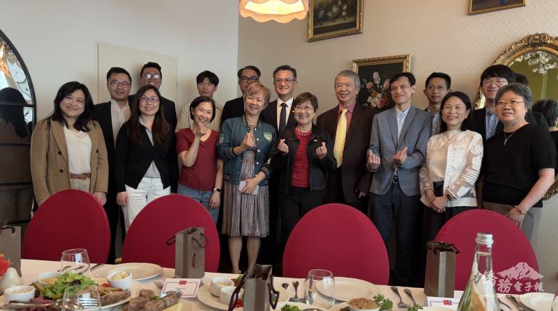 深化連結、在地扎根!徐佳青訪波蘭華沙僑社,盼共譜臺波經貿文化新篇章 深化連結、在地扎根!徐佳青訪波蘭華沙僑社,盼共譜臺波經貿文化新篇章