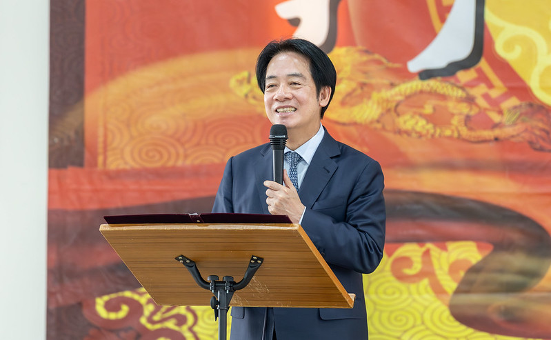 總統主持陸軍砲兵訓練指揮部啟用典禮 肯定地方、國防與市政發展的共贏計畫。 6 %E7%B8%BD%E7%B5%B1%E8%87%B4%E8%A9%9E