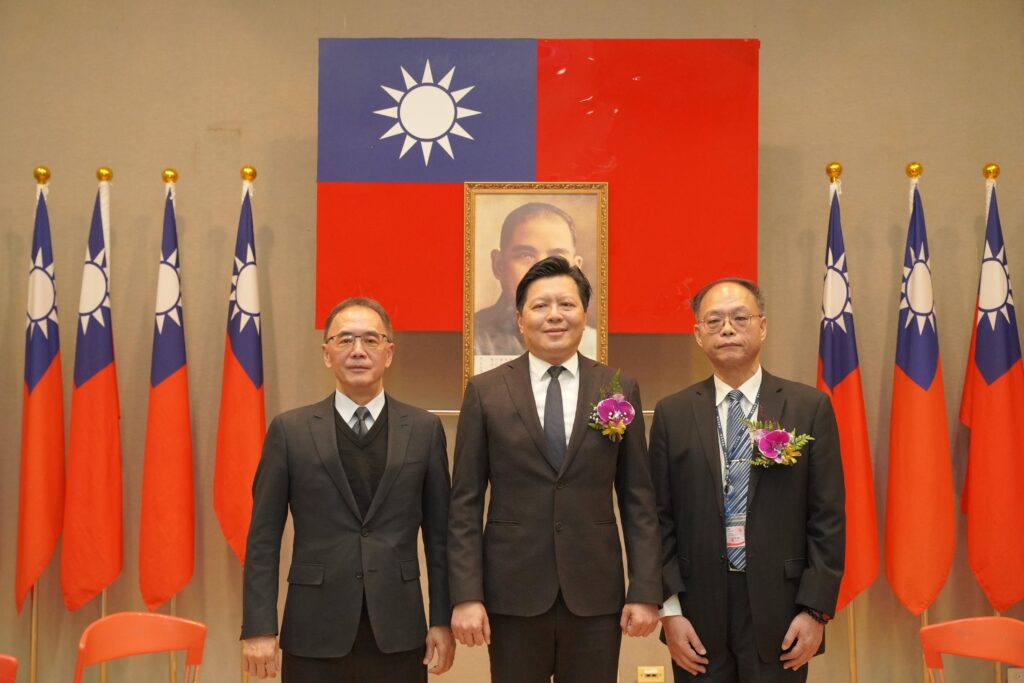 新北政風處處長許家錦宣誓就職 持續落實廉能治理 8 %E5%85%A8%E9%AB%94%E5%A4%A7%E5%90%88%E7%85%A7%E7%94%B1%E5%B7%A6%E8%87%B3%E5%8F%B3%E7%82%BA%E5%BB%89%E6%94%BF%E7%BD%B2%E5%89%AF%E7%BD%B2%E9%95%B7%E3%80%81%E5%89%AF%E5%B8%82%E9%95%B7%E3%80%81%E6%94%BF%E9%A2%A8%E8%99%95%E8%99%95%E9%95%B7