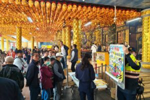 新店警前進五路財神廟 疏導車流兼顧交安宣導 24 MEITU 20260221 144505451