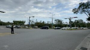 春節北返車潮持續 新城警加派警力強化重要路段疏導 5 一 209