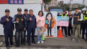 璀璨煙火映夜空 暖心警力守七堵嘉年華 18 MEITU 20260301 082901535