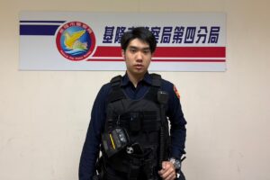 思孫情切迷途醫院 基四警即時伸援助團圓 17 黃暐喆