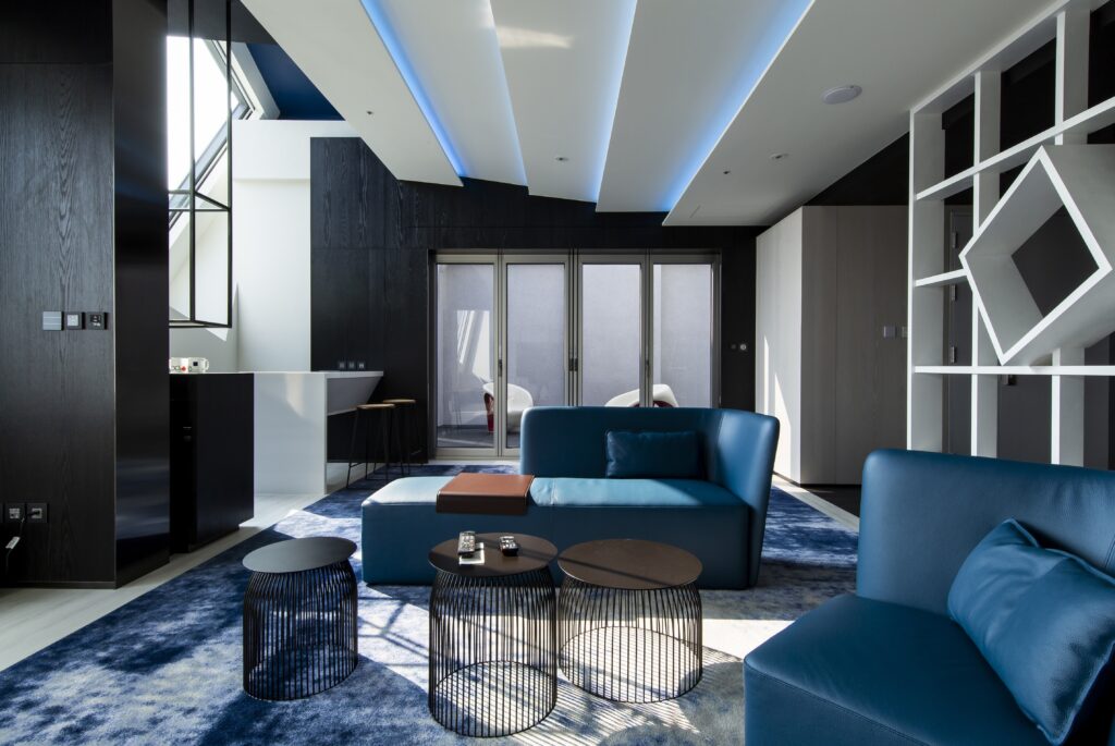 WBC熱血開打 台中大毅老爺行旅推整層包場「應援好棒」專案 12 台中大毅老爺行旅頂級「行旅套房」坐擁36坪寬廣視野,客臥分離設計打造專屬包場應援夜 ©台中大毅老爺行旅