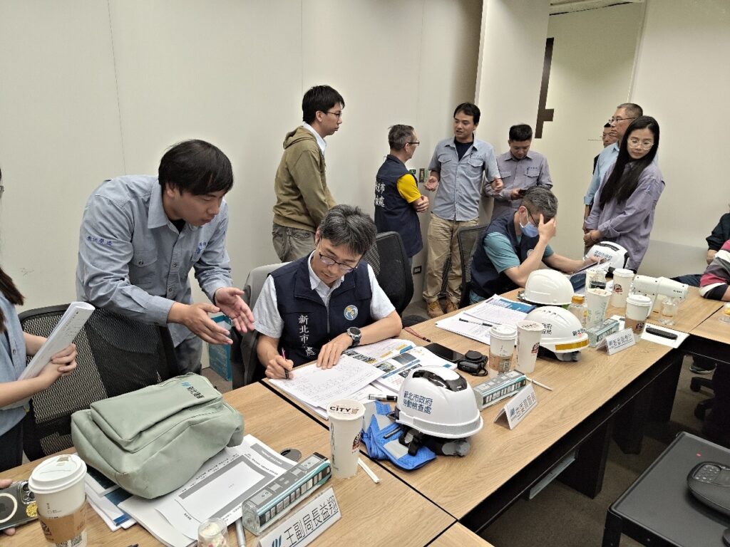 第15屆新北市工安獎開始報名 28 評鑑委員依據參選事業單位進行書面評核 1