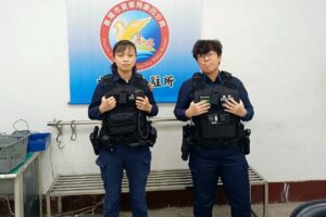 路邊機車滲油飄異味 警消迅速排除確認安全無虞 24 MEITU 20260307 181411050