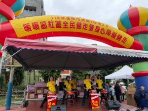 健走活動結合反詐宣導 基三警提升民眾防詐意識 32 一 46