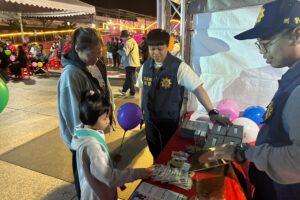 燈會閉幕花警執行燈謎宣導 交安與反詐知識深入民心 16 MEITU 20260309 103416844