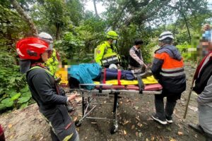 上山種山蘇滑倒受傷 新城警消合力救援送醫 23 MEITU 20260313 170758620 1