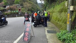 強化北宜公路交通安全 新店警聯合執法嚴查超速改裝車 24 %E4%B8%80 77