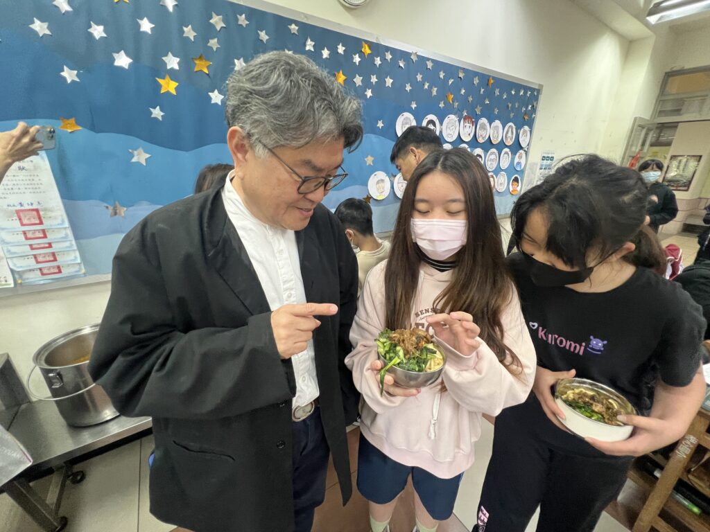 中市國中小學免費營養午餐將上路 議會教文委員會赴桃園觀摩取經 16 E7833694 03C1 4B0C B706 DCD1B307D4A5