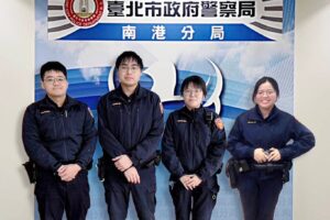 紙上神來一筆 南港警助老翁平安返家 44 MEITU 20260330 075554552