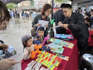 基警前進兒童嘉年華 寓教於樂提升防詐意識 31 三 2