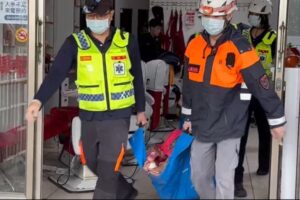 外籍移工持刀滋擾闖民宅 新城警迅速壓制送辦 33 MEITU 20260405 151344891