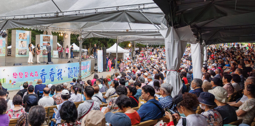 螢火蟲季登場! 簡文秀領唱親子音樂會 大安森林公園湧人潮 15 512 6323 1