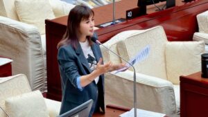 王欣儀爭取敬老點數跨月累計 秘書長承諾7月前提方案 34 一 52