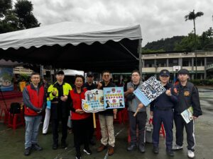 基三分局結合七堵桐花祭 深入推動反詐騙宣導 20 二 35