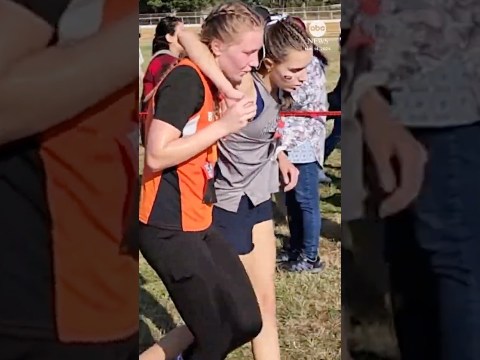 Arkansas high school runner helps competitor cross the finish line Arkansas high school runner helps competitor cross the finish line