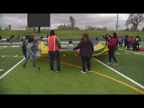 Annual track and field day celebrates deaf and hard of hearing students Annual track and field day celebrates deaf and hard of hearing students