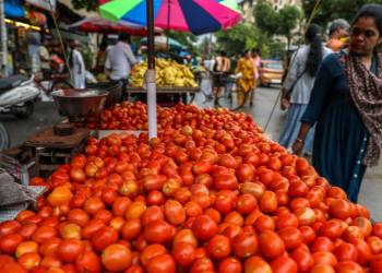 India’s food price inflation raises risks for Narendra Modi’s government India’s food price inflation raises risks for Narendra Modi’s government