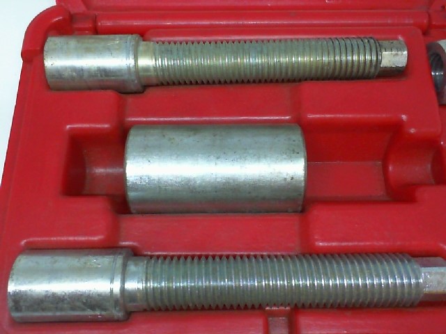 MAC Tools FH17135M Puller – Heavy-Duty Professional Grade