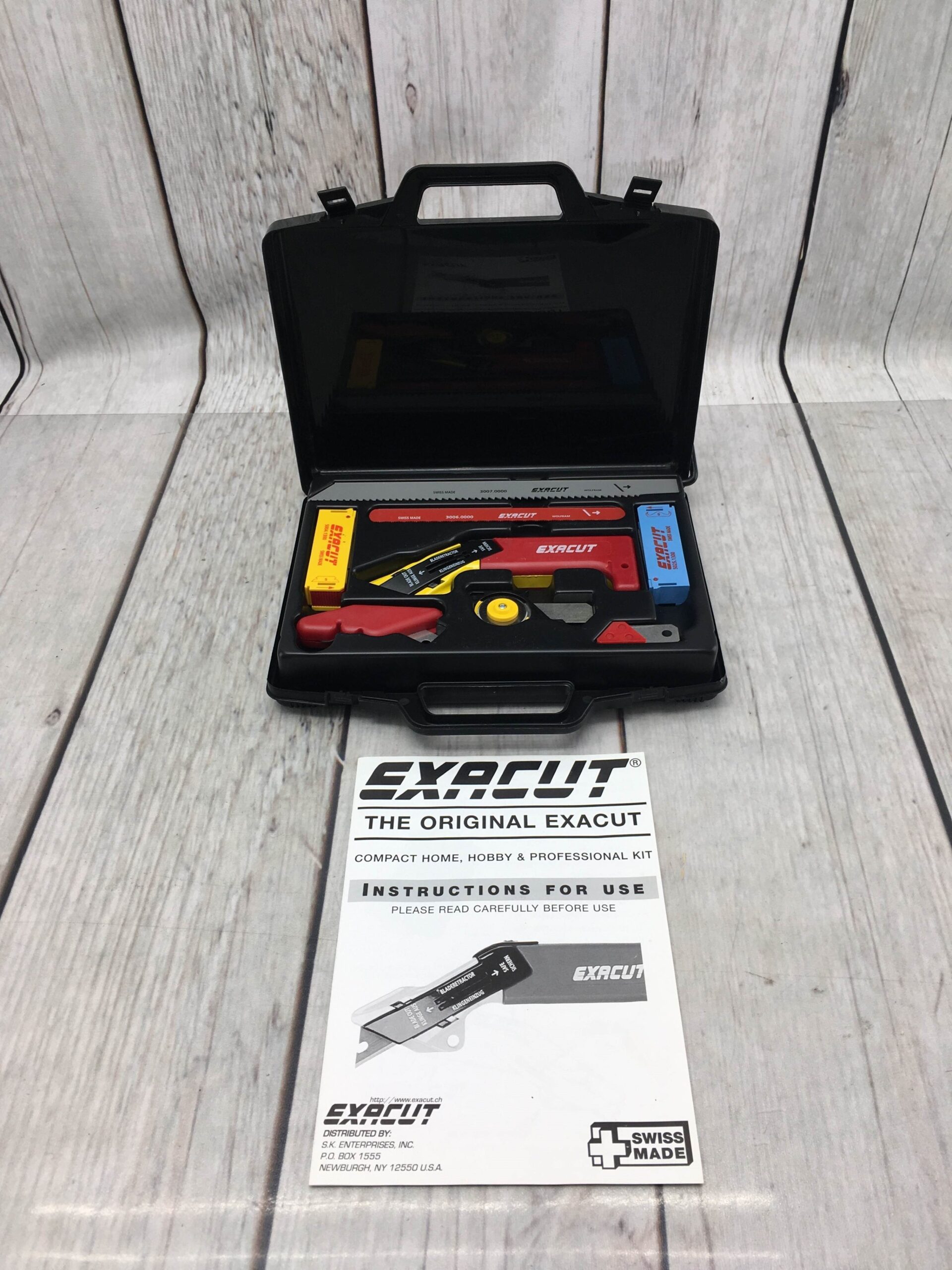 Exacut Cutter. W/ Black Plastic Hard Case. Kit
