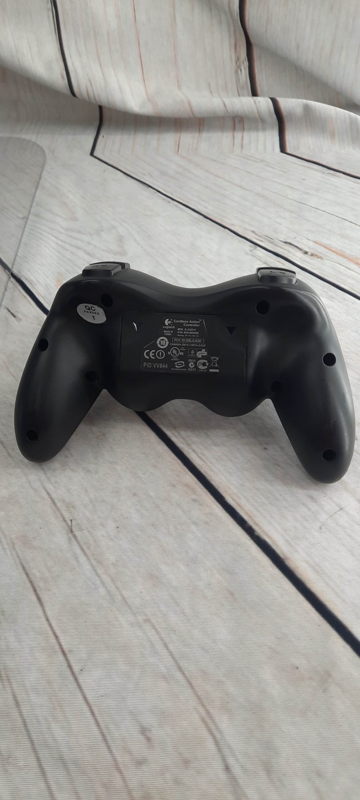 Logitech G-X2D11 PS2 Cordless Action Controller [NO DONGLE] TESTED