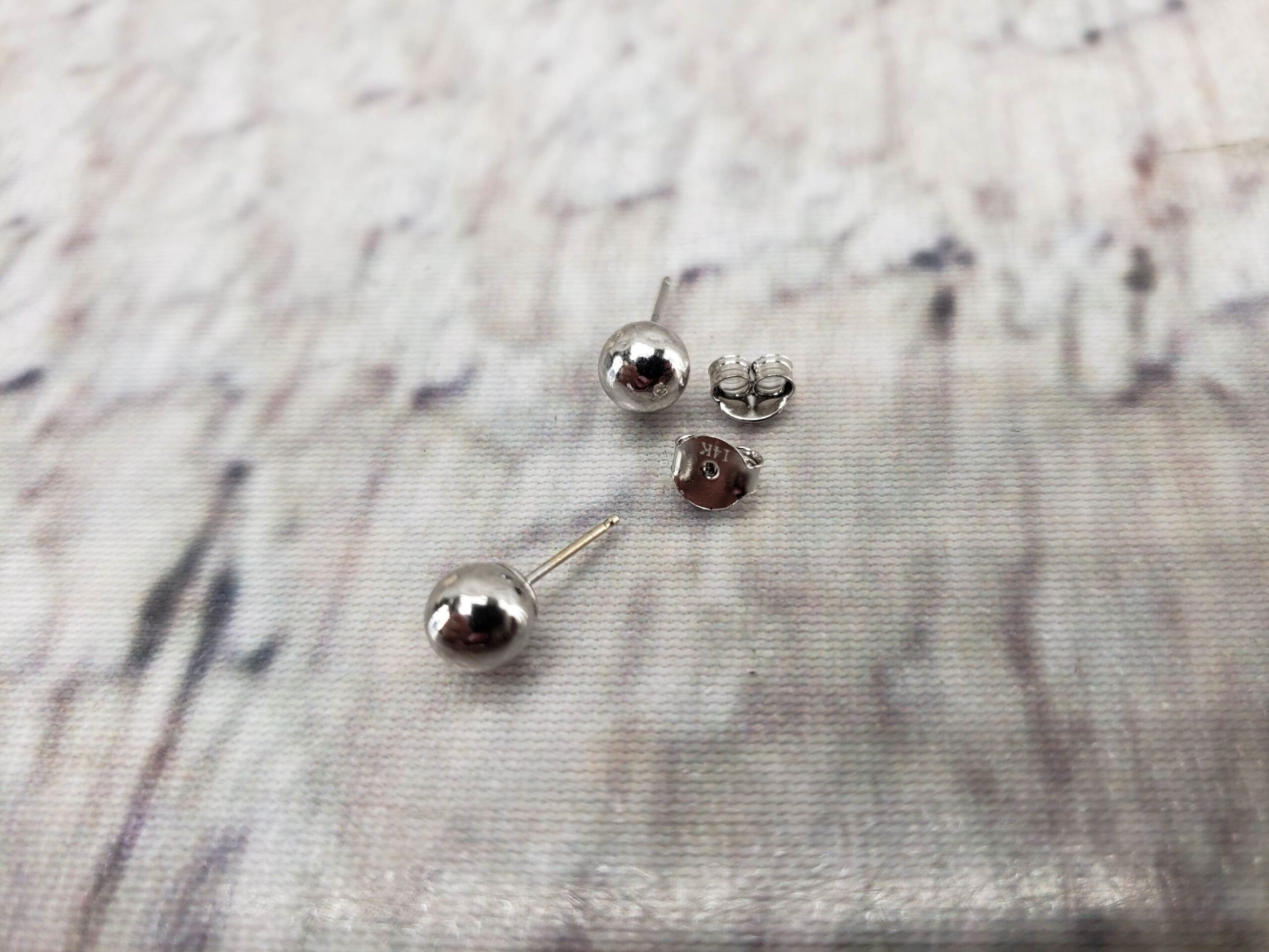 Earrings WG Unisex Studs .33DWT 14K White Gold Ball Studs