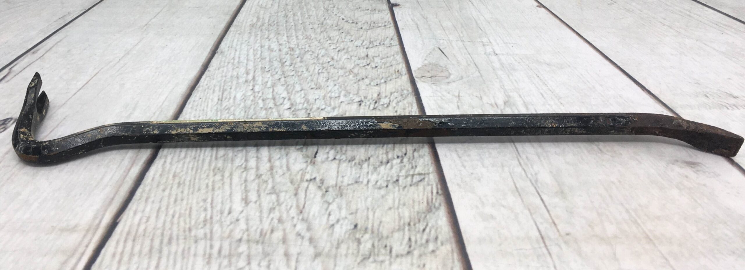 PITTSBURGH 24 in. Gooseneck Wrecking Bar/ Prybar/ Crowbar