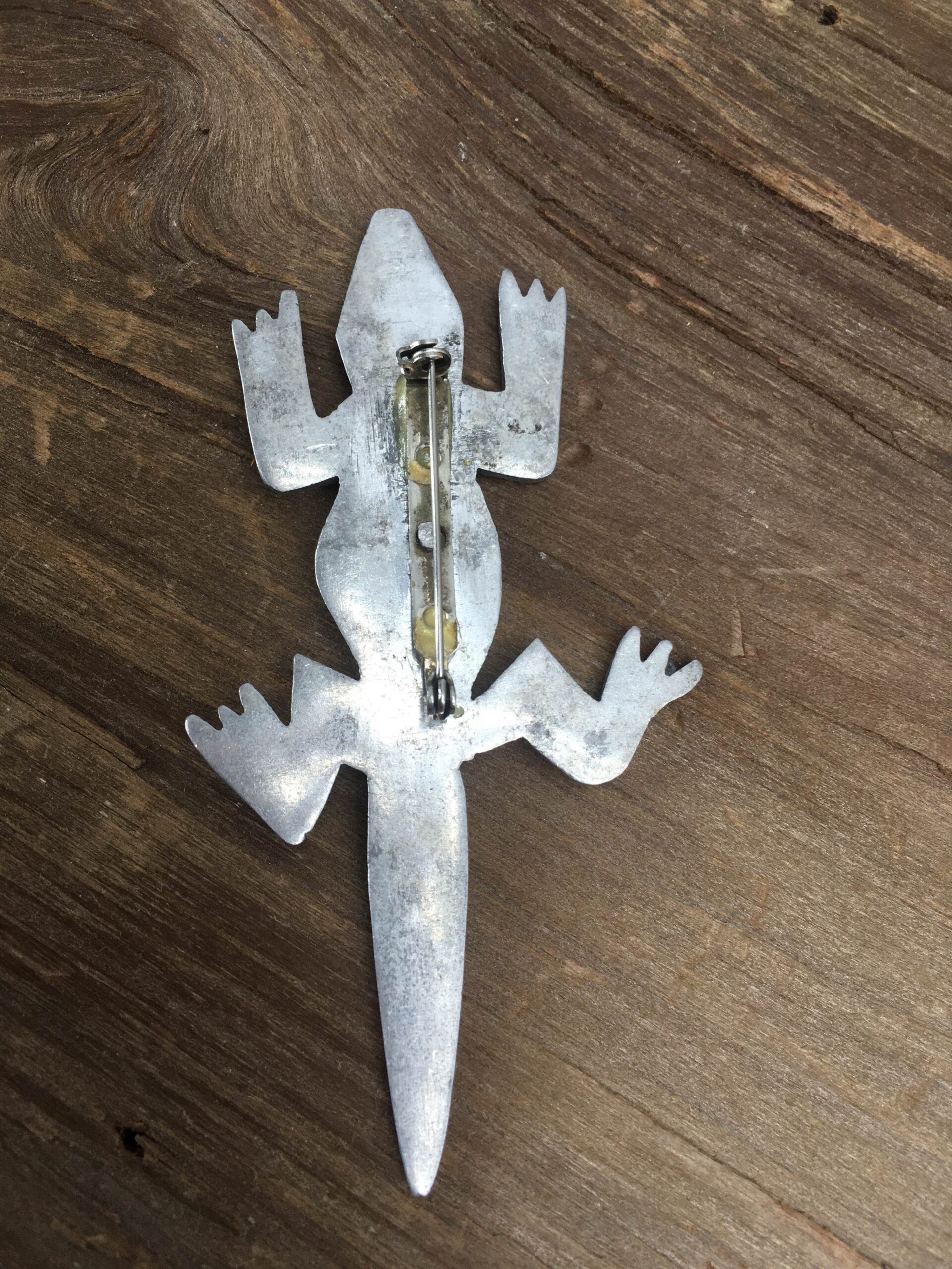 Pin/Brooch Aluminum 13.72 GR