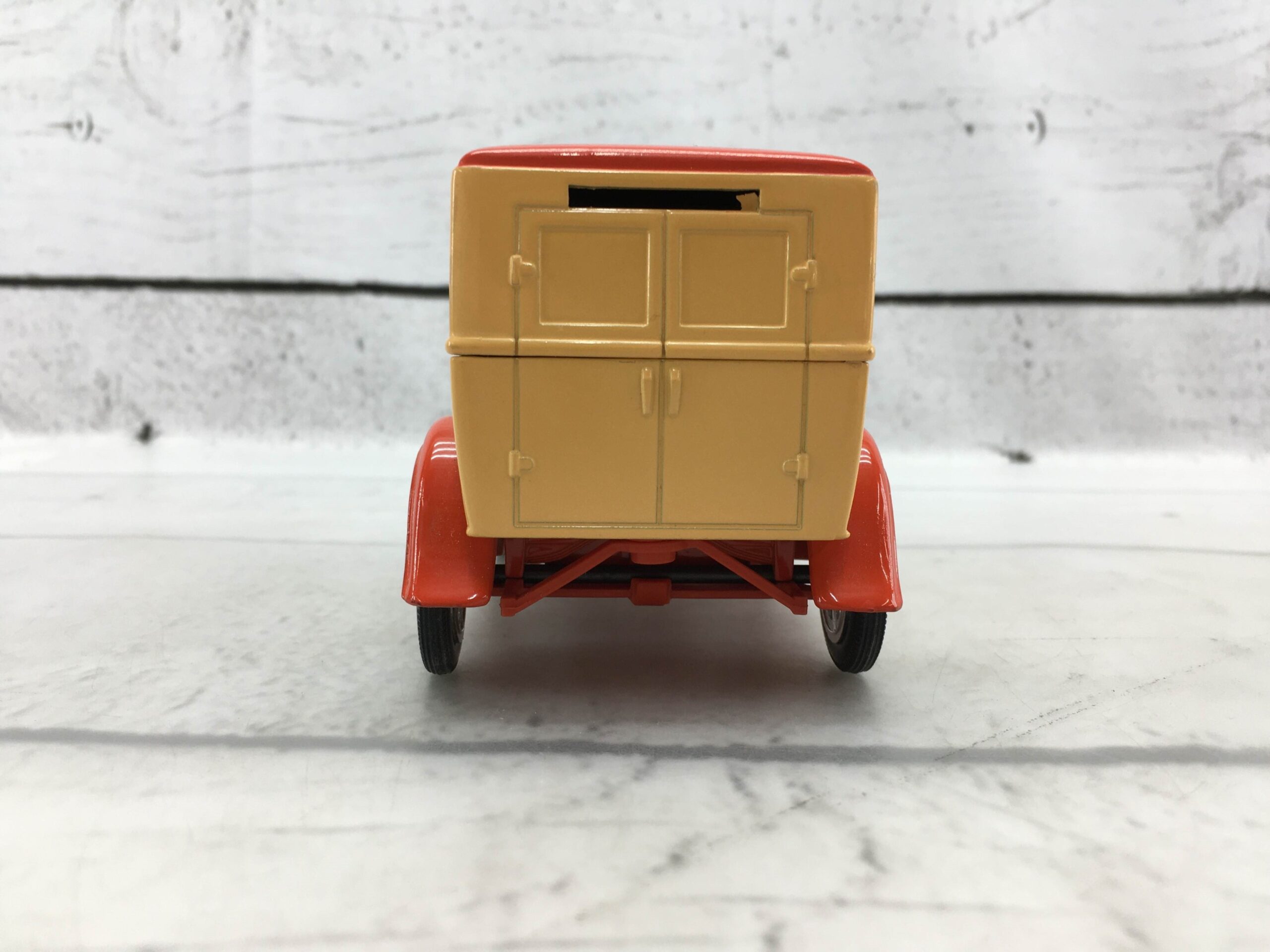 Liberty Classics Inc JJ Case Threshing Machine Model A Toys