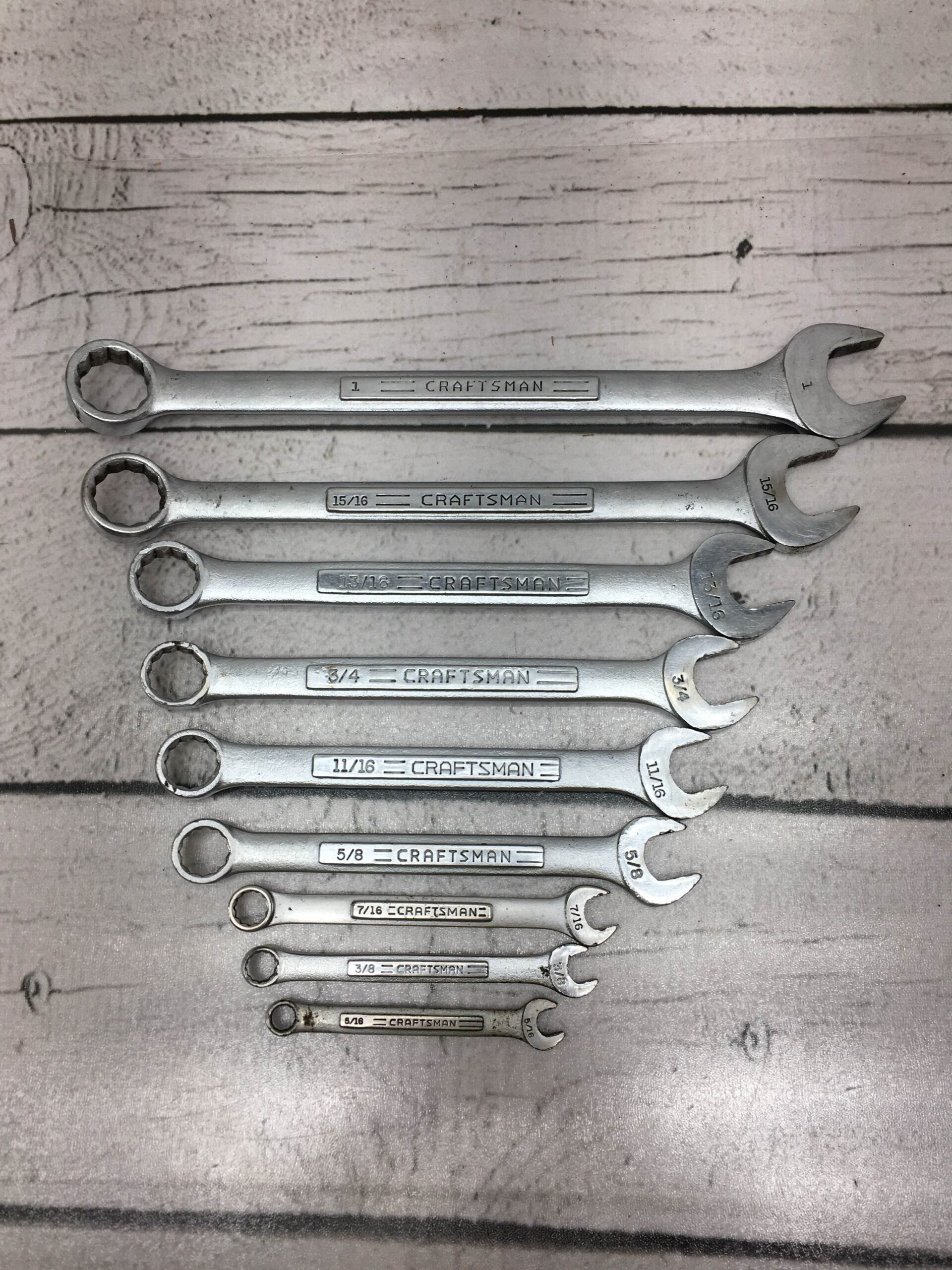 VINTAGE CRAFTSMAN V SERIES. U.S.A. MADE. SAE WRENCH SET