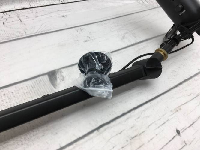 Blue Yeti Microphone (Blackout) Bundle