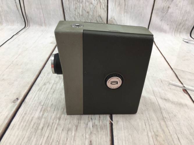 Vintage Argus “Automatic 8” Metal Body 8mm Cine Film Movie Camera, Prop Display