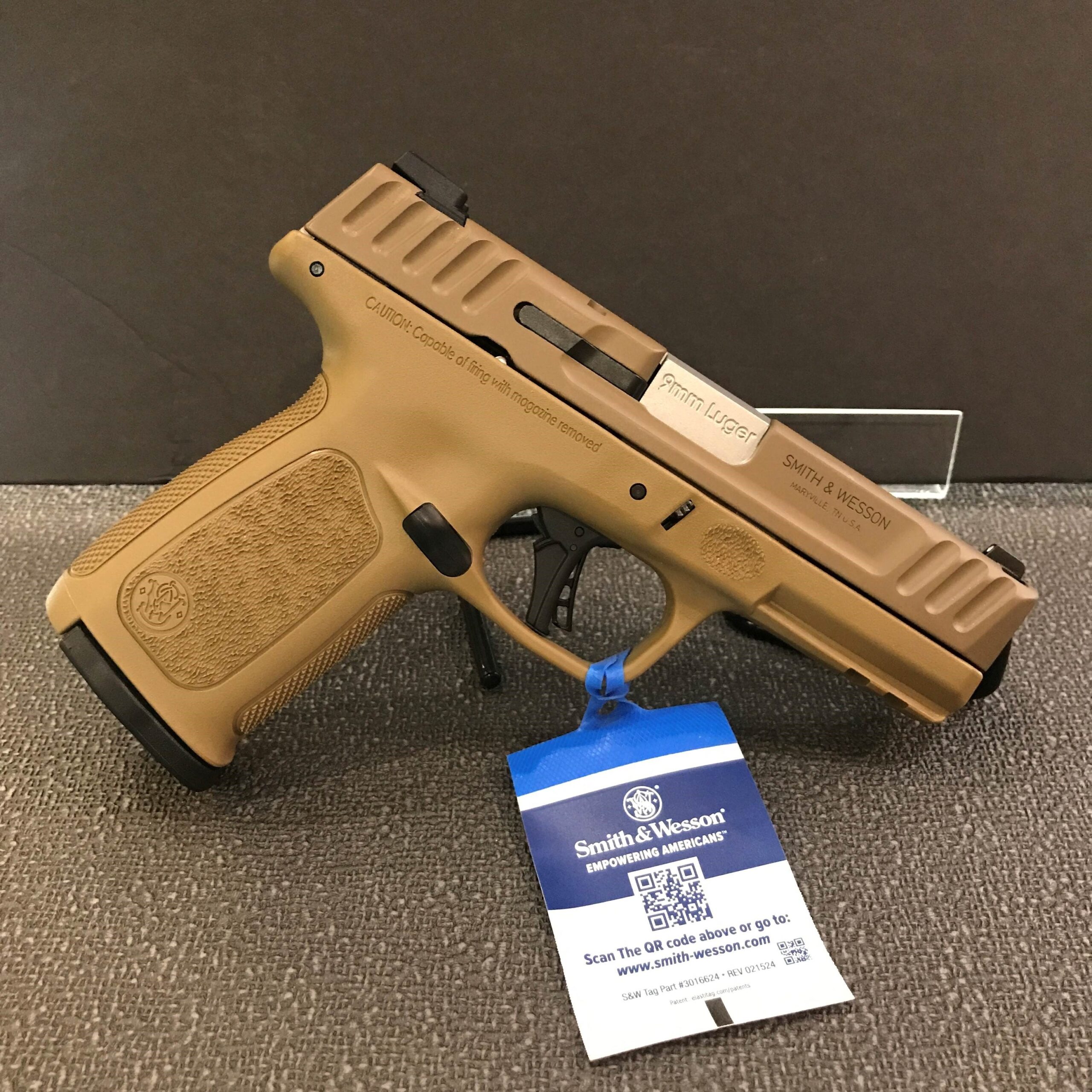 Smith and Wesson SD9 2.0 Flat Dark Earth 9mm 4″ Barrel 16-Rounds NEW