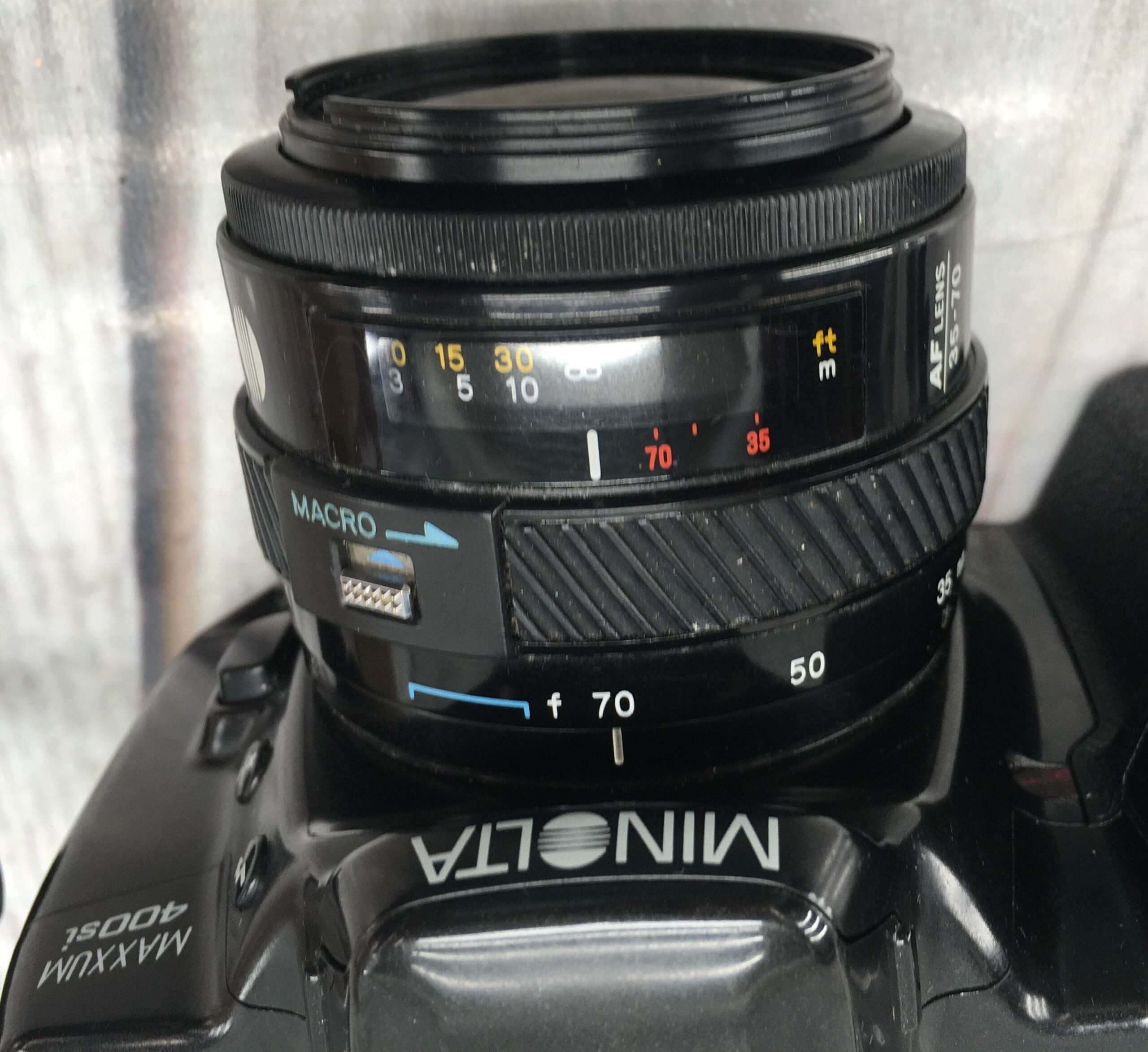 Minolta MAXXUM 400SI 35MM Camera