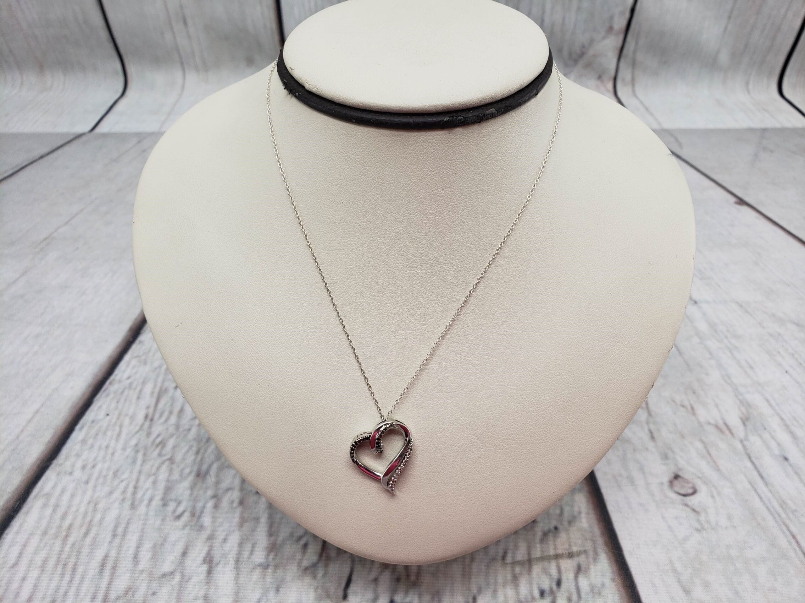 Necklace SS Women 18″ Cable Chain, 1.50DWT .925 Sterling Silver, Heart Pendant