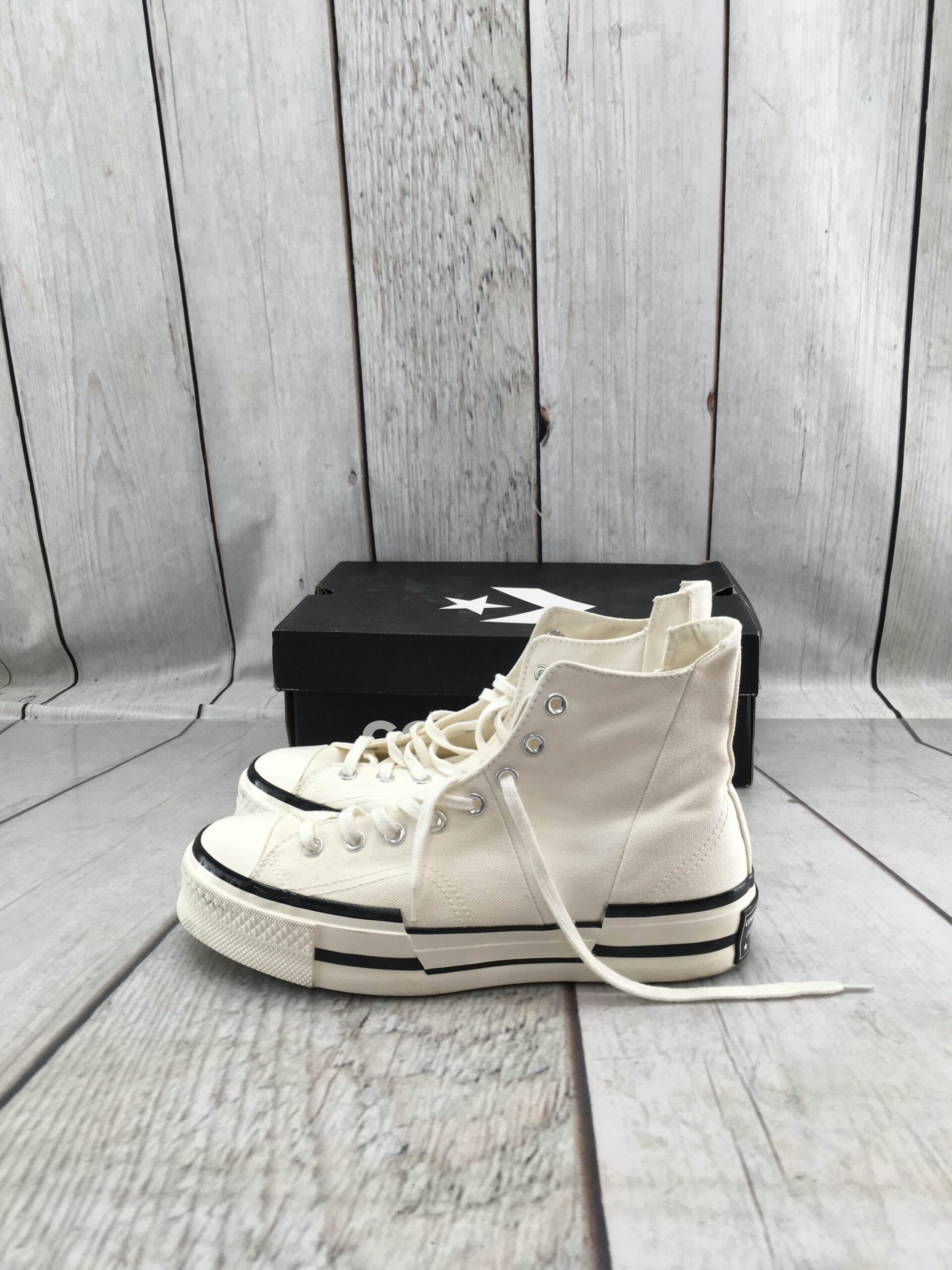 Converse Chuck Taylor All Star 70 Unisex High Top Shoes. Men’s Size 9.5 and Woman’s 11.5