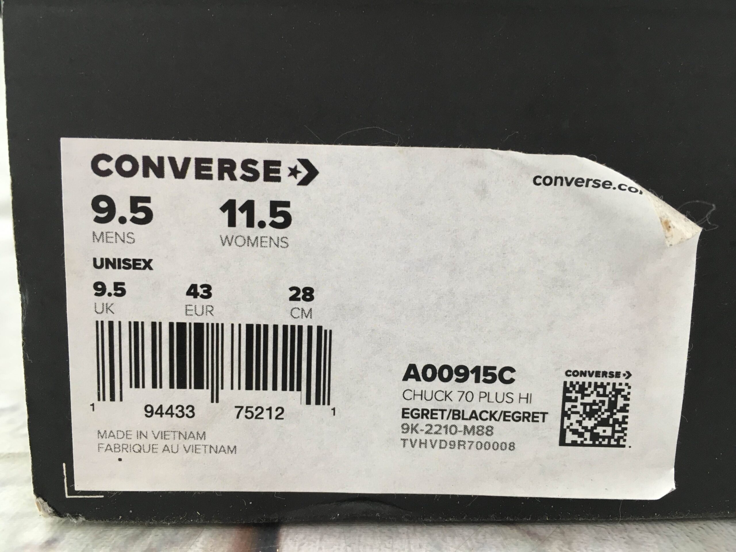 Converse Chuck Taylor All Star 70 Unisex High Top Shoes. Men’s Size 9.5 and Woman’s 11.5