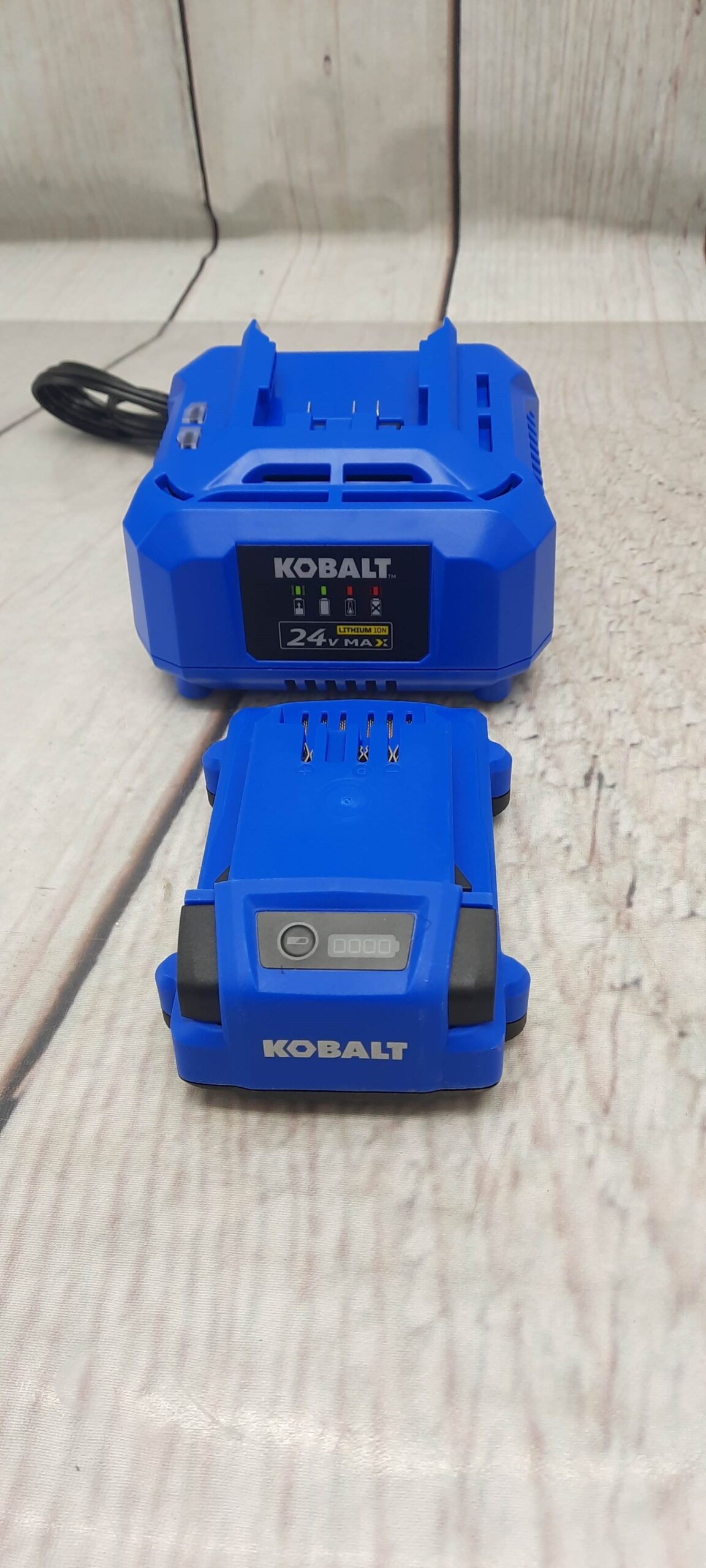 Kobalt KDD124B-03 1/2″ Drive 24v Cordless Drill/Battery/Charger/Aux Handle/Bag
