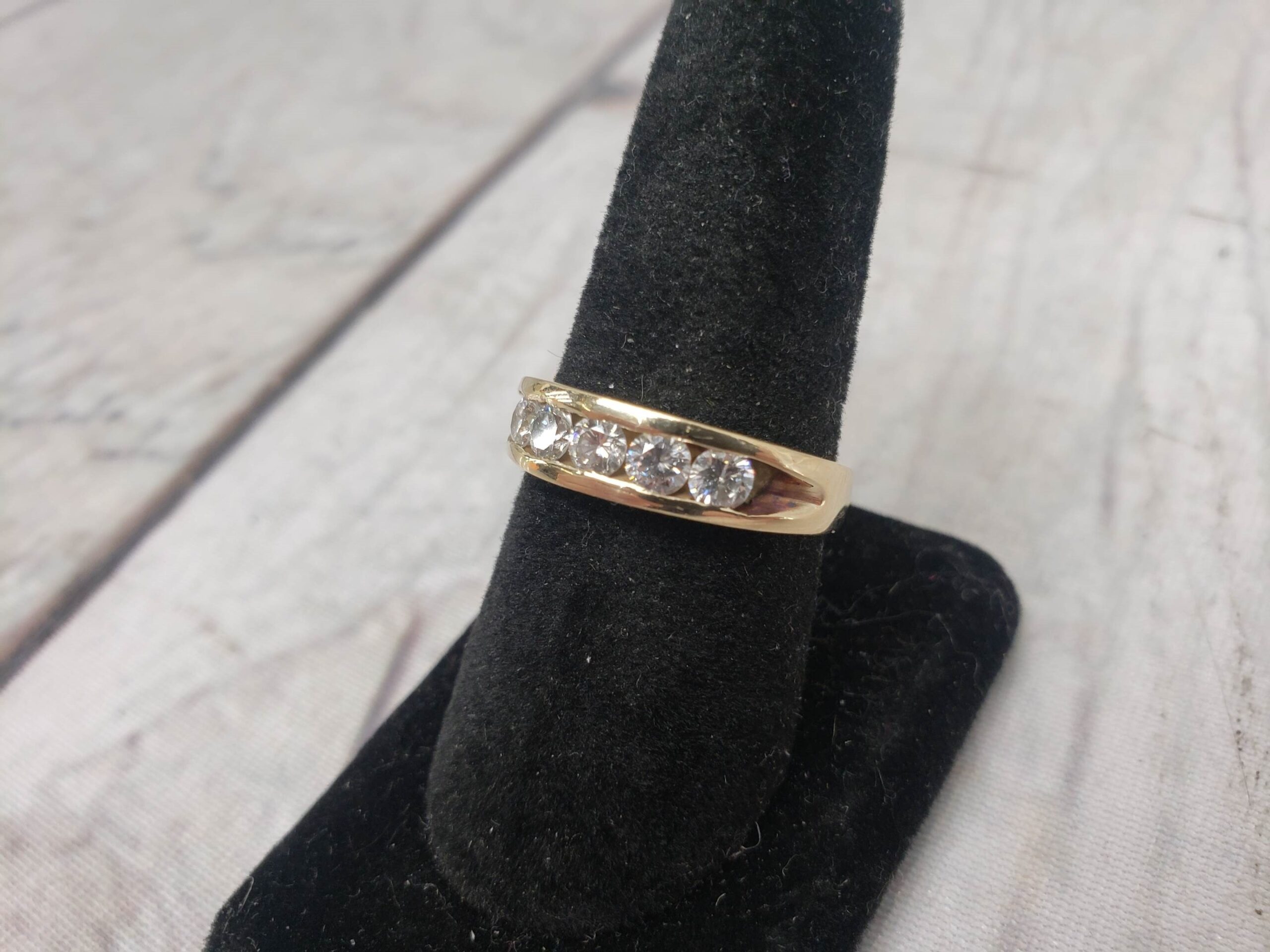 Ring YG Mens Sz 9.5 4.0DWT 14k Yellow Gold, 5x .15ct (each) Round Cut Diamonds