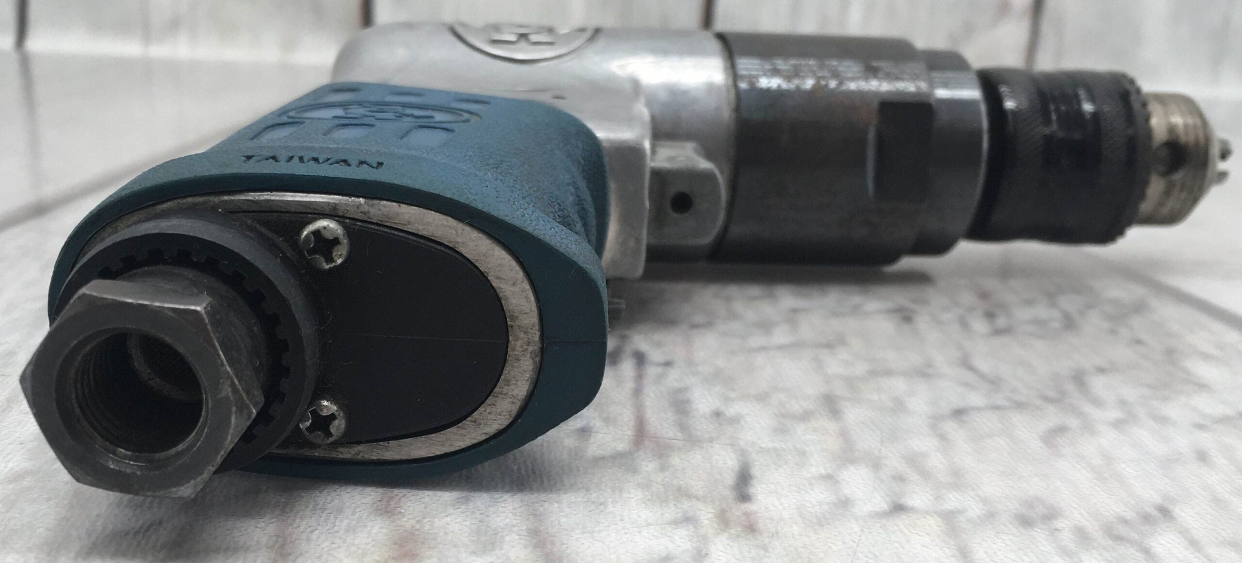 CORNWELL CAT250 3/8” Reversible Air Drill Triple Planetary Gearing for High Torque Performance