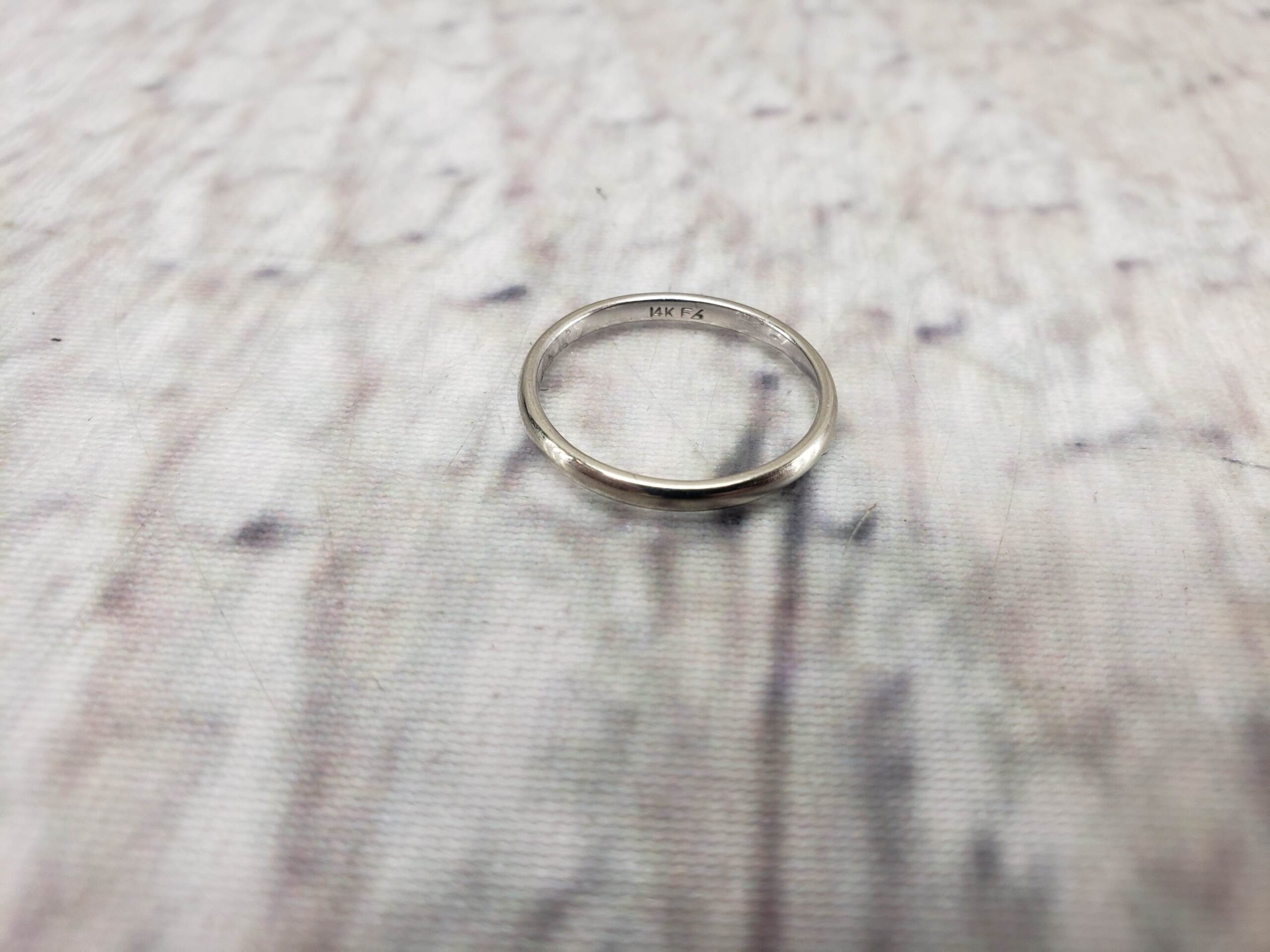 Ring WG Unisex Sz 7.5 1.15DWT 14k White Gold Plain Band