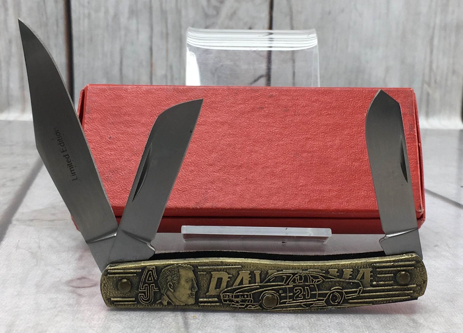 Imperial Vintage Imperial USA Ingersoll Rand AJ FOYT JR IND Folding Knives-American