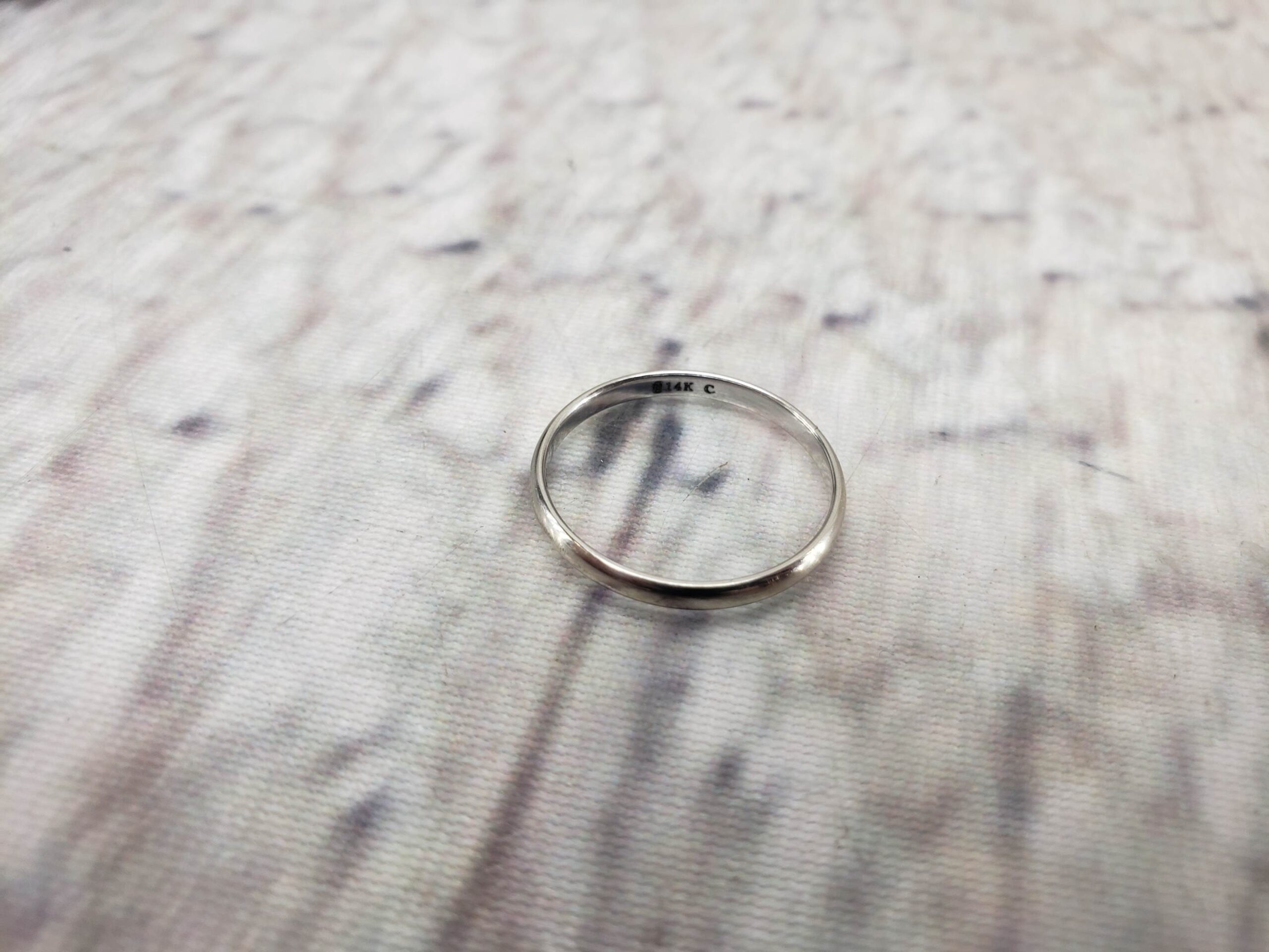 Ring WG Unisex Sz 8 0.95DWT 14k White Gold Plain Band