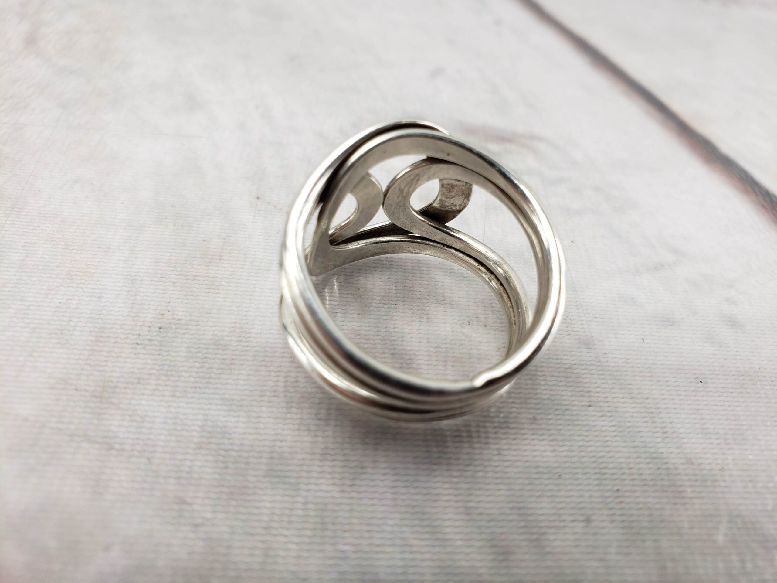 Ring SS Mens Sz 9 5.02DWT .925 Sterling Silver Vintage Loop Statement Ring