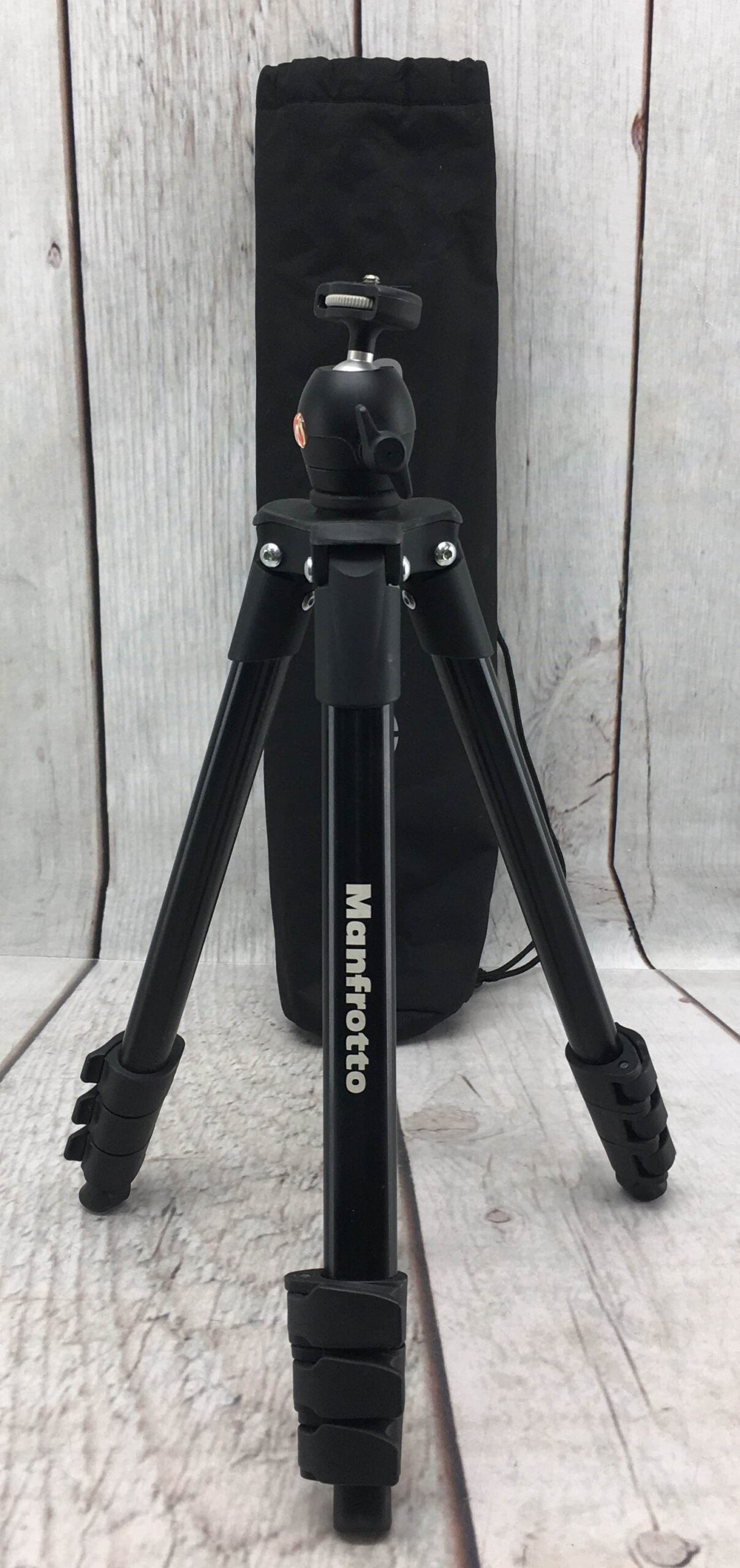Manfrotto MKCOMPACTLT-BK Tripod
