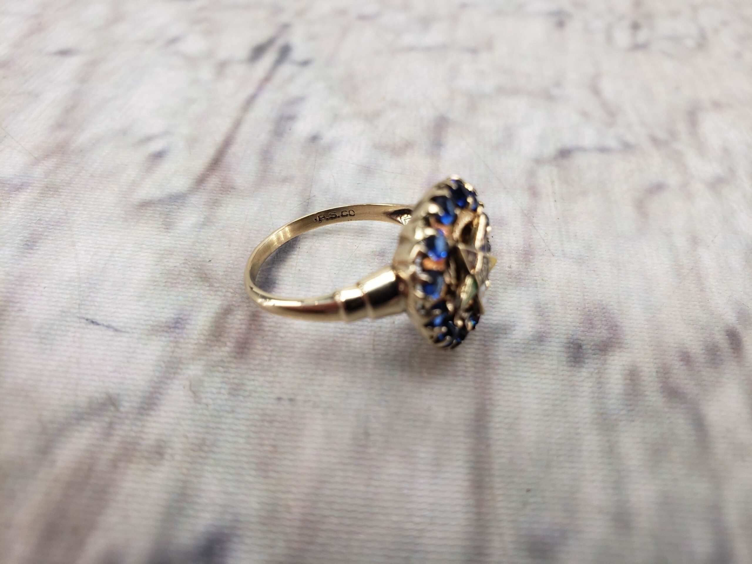 Ring YG Women Sz 6 1.56DWT 10k Yellow Gold, Blue Sapphire Order of the Eastern Star